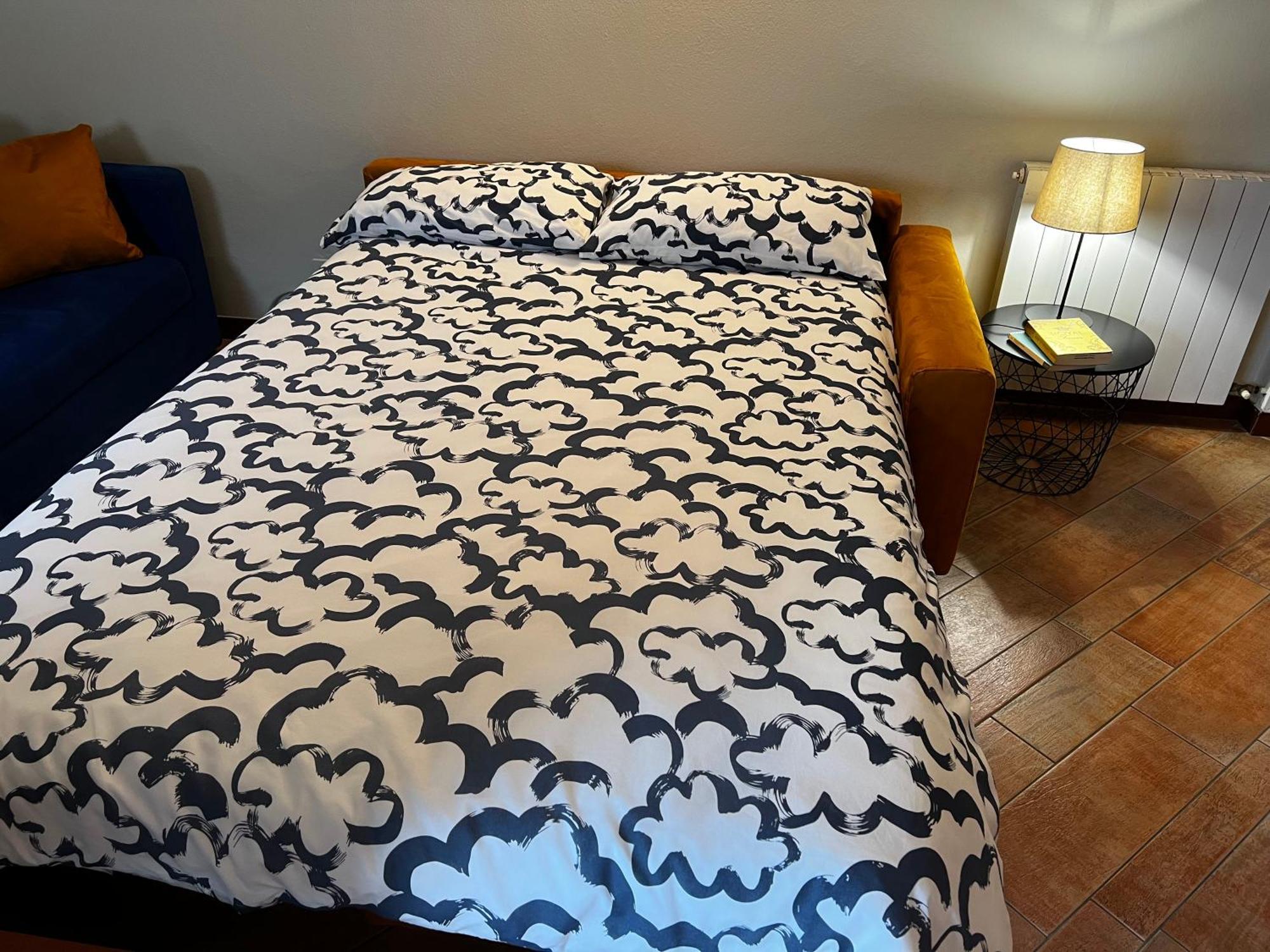 Attico In Piazza Matteotti Appartement Desenzano del Garda Buitenkant foto
